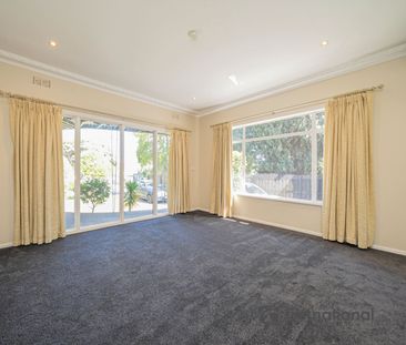 Renovated & Spacious Three-Bedroom Home in Prime Burwood Location - Photo 3