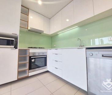 One Bedroom Apartment in the South Brisbane!!! - Photo 1