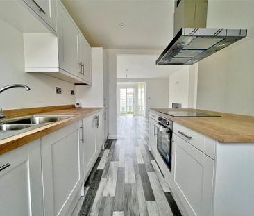 1 bedroom flat to rent - Photo 6