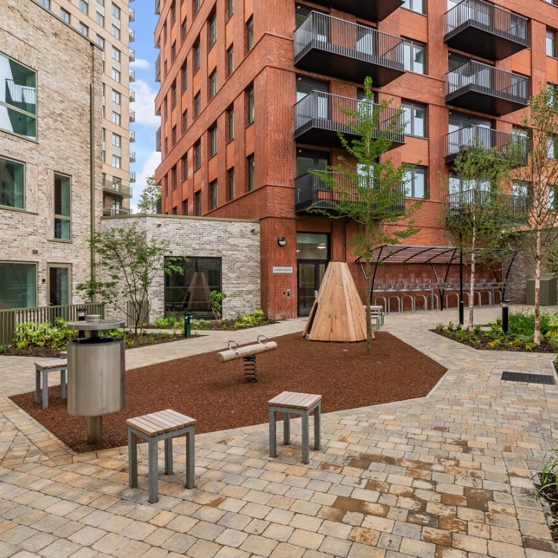 St Pauls Road, Barking, London, IG11 - Photo 1