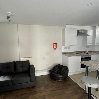 Fantastic 6 Bedroom 6 Bathroom Student Property, Close To City Campus - Photo 1