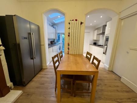 Cowper Street, Northampton, NN1 - Photo 1