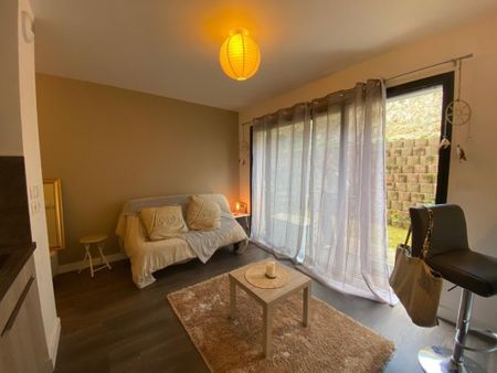Location Appartement 1 pièce 20m² MONT ST AIGNAN 76130 - Photo 2
