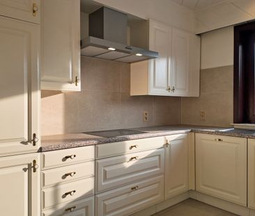 Ruime alleenstaande woning in fermettestijl op landelijke ligging t... - Photo 5