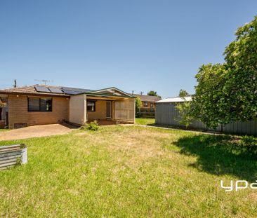 Charming, Comfortable & Convenient - Photo 4