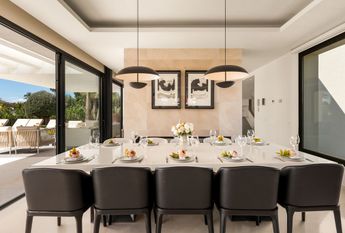 4 bedroom luxury Villa for rent in El Paraíso, Andalusia