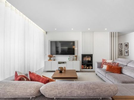 4 room luxury Flat for rent in Braga, Portugal - Photo 4