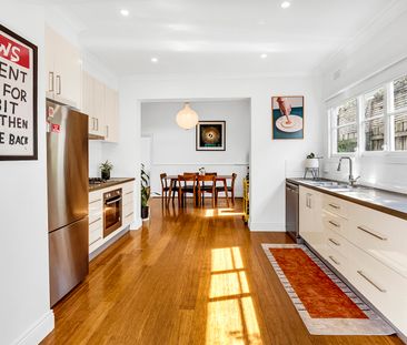 4 Martin Street, Thornbury VIC 3071 - House For Rent | Domain - Photo 3