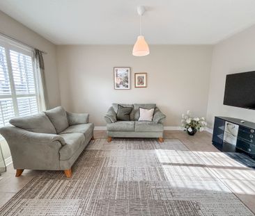 For Lease - 49 Pine Hollow Crescent, Vaughan, Ontario - Photo 3