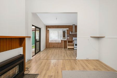 Register To Inspect // Charming Period Home in Prime Brunswick Location - Photo 4