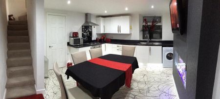 2 bedroom terraced house to rent - Photo 4
