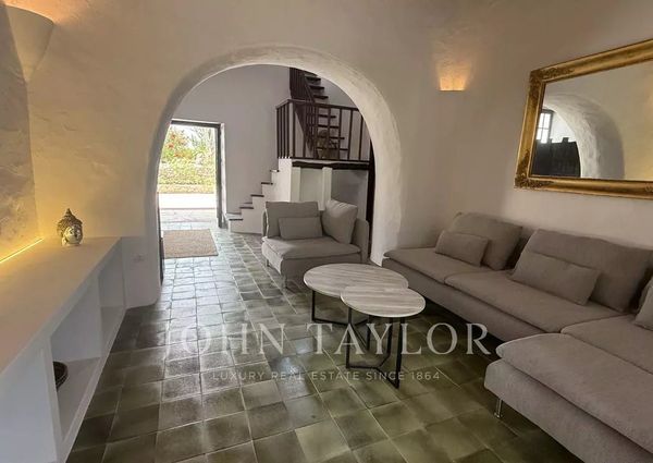 Cala Llonga, Balearic Islands 07849