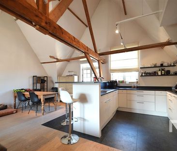 Ruim duplex appartement met garage te huur op toplocatie in Ieper - Photo 1