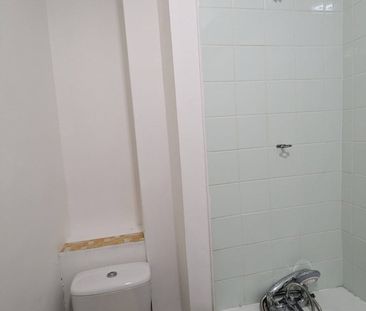 2 Bed Maisonette, Lampeter Square, W6 - Photo 6