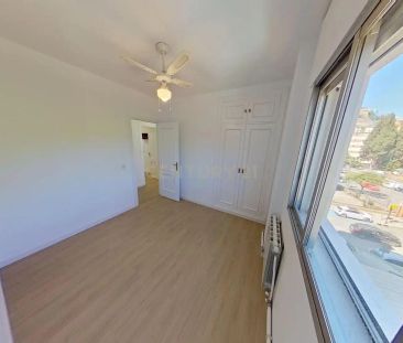 Apartamento de alquiler en Av Pintor Joaquin Sorolla 8malaga (málag... - Photo 2
