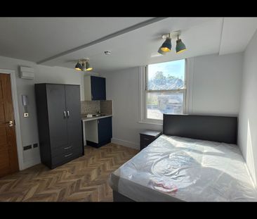 Studio Flat, Junction Road, N19 - Photo 3
