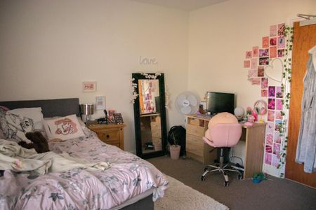 5 bedroom terraced house to rent - Photo 3