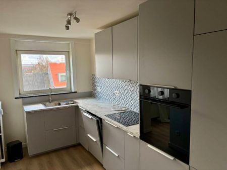 Volledig gerenoveerd appartement met 2 kamers te Frans Van Ryhovelaan - Photo 4