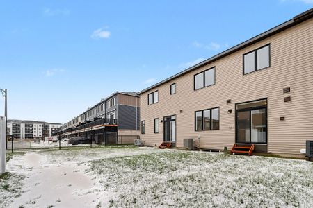 For Lease - 201 Gerry Lalonde Dr. Drive, Orleans - Cumberland and Area, Ontario - Photo 4