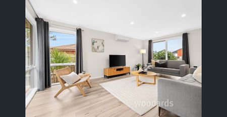 Peaceful Living in Scenic Court - Photo 2