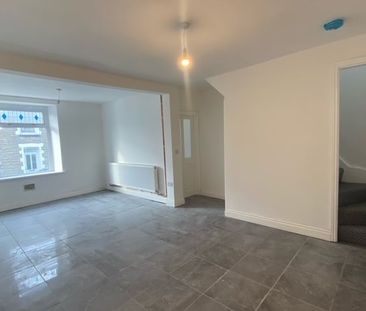 Part Street, Blaina, ABERTILLERY - Photo 2