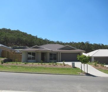 For Lease: Spacious & Contemporary Family Home in Tranquil Bahrs Sc... - Photo 2