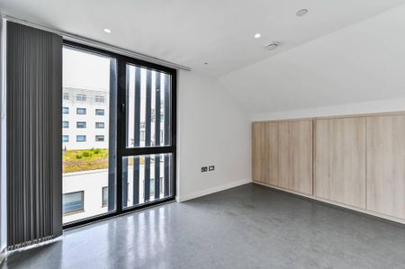 3 bedroom flat to rent - Photo 5