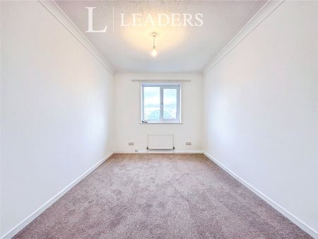 3 bedroom house to rent Hunter Close, Gosport, PO13 - Photo 4