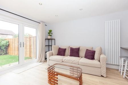 Spruce Drive, Bicester - Photo 2