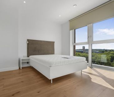 4 bedroom flat to rent - Photo 6