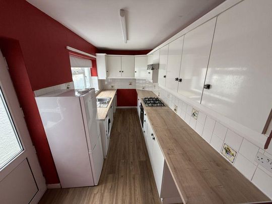 2 bedroom terraced house to rent - Photo 1