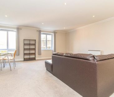 2 bedroom apartment to rent - Photo 3