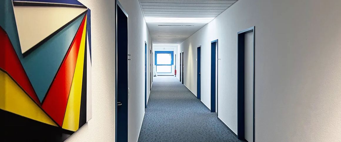 432 m² großer Bürokomplex im Gewerbegebiet, auch für Bürogemeinschaften- Ab sofort zur Miete! - Photo 1