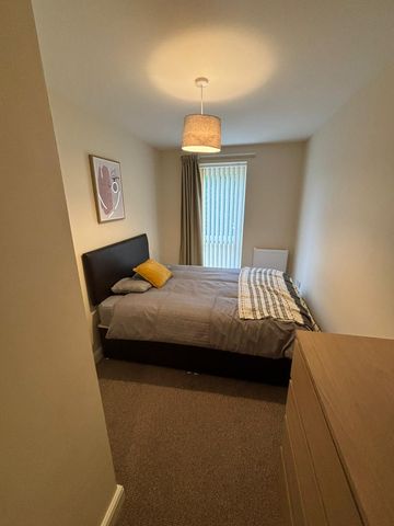 Room 3, 58 Shaftsbury Avenue Woodlands Doncaster DN6 - Photo 3