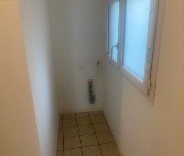 Location Appartement 1 pièce 25m² MONTREVEL EN BRESSE 01340 - Photo 4