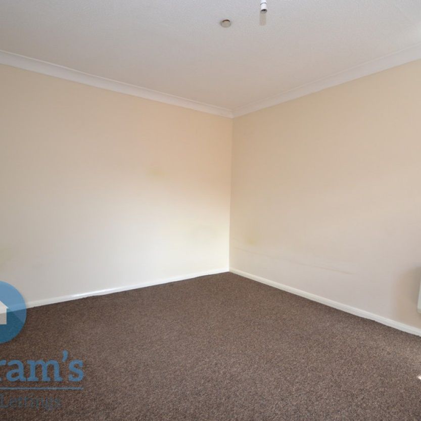 2 bed Apartment for Rent - Photo 1