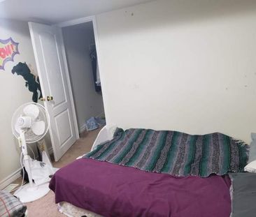 133 Colborne Street - 4 Bed, 2 bath - STUDENT HOME - Photo 1