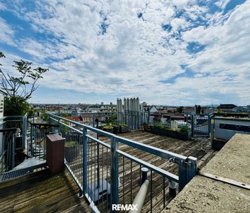 Außergewöhnliche Dachgeschoss-Maisonette mit Dachterrasse und beein... - Foto 2