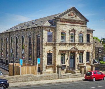 3 bedroom flat to rent - Photo 4