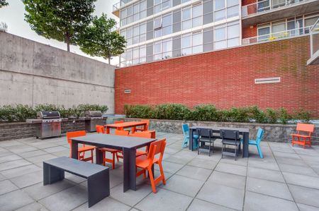 For Lease - 180 York Street Unit# 510, Lower Town - Sandy Hill, Ontario - Photo 2