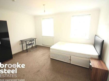 Bandy Fields Place, Salford, M7 - Photo 4