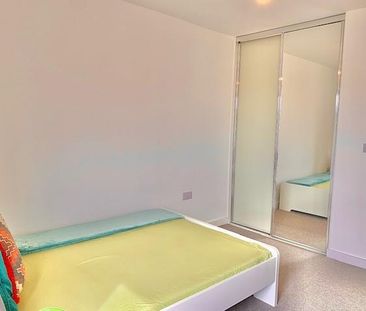 2 bedroom apartment to rent - Photo 4