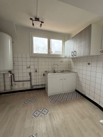 Location Appartement 2 pièces 68m² - Photo 2