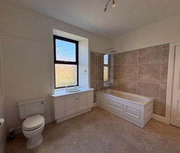 3 bedroom detached house to rent - Photo 5