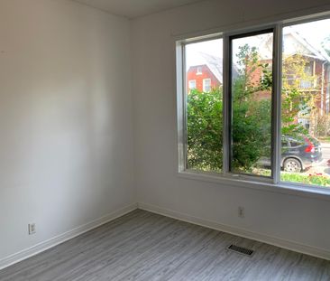 103 Florence St, Ottawa, ON K1R 5N1, Canada - Photo 2