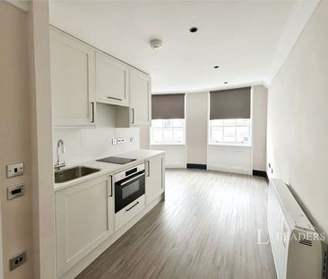 apartment to rent 27-28 Belvedere Terrace, Brighton, East Sussex, BN1 - Photo 2