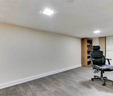 For Lease - 292 Silverthorn Avenue, Toronto, Ontario - Photo 5