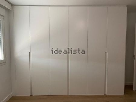 Alquiler de piso en Calle Conde de Ureña - Photo 4