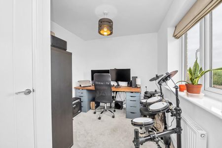 3 bedroom detached house to rent - Photo 4