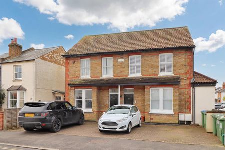 2 bedroom flat to rent - Photo 4